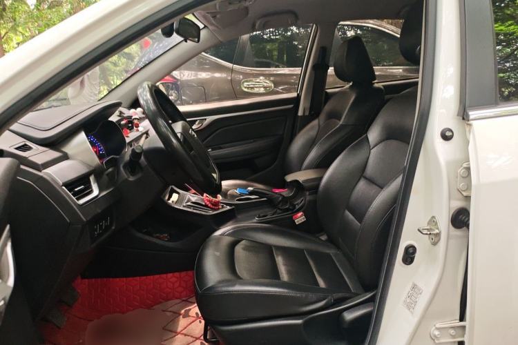 Used Geely Auto Vision 2019 Upgraded Model 1.5L Manual Luxury Version China V Standard Left Front Seat