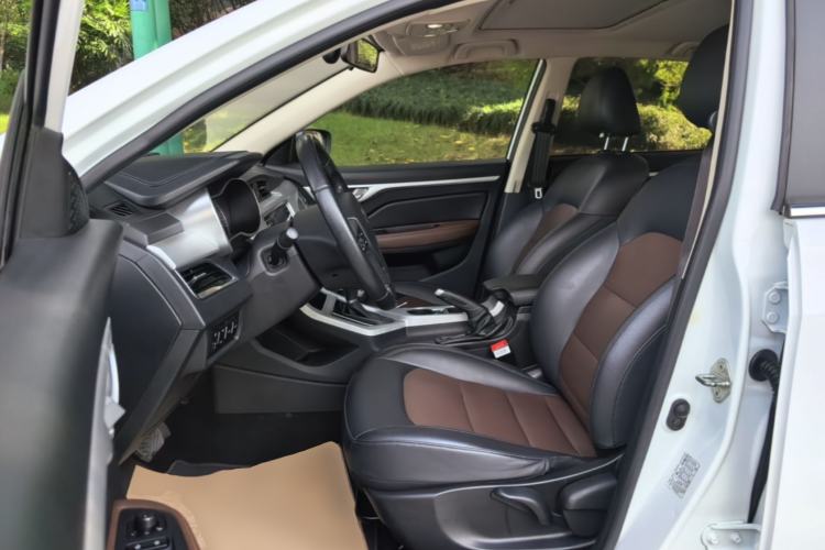 Used Geely Auto Vision 2019 Upgraded Model 1.5L CVT Prestige Version China VI Standard Left Front Seat