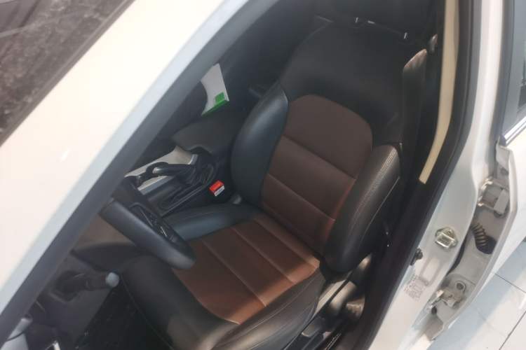 Used Geely Auto Vision 2019 Upgraded Model 1.5L CVT Luxury Version China VI Standard Left Front Seat