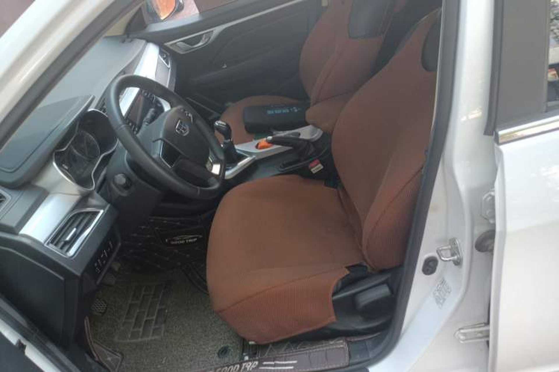 Used Geely Auto Vision 2019 Upgraded Model 1.5L Manual Luxury Version China VI Standard Left Front Seat
