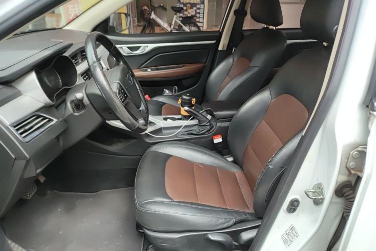 Used Geely Auto Vision 2019 Upgraded Model 1.5L CVT Luxury Version China VI Standard Left Front Seat