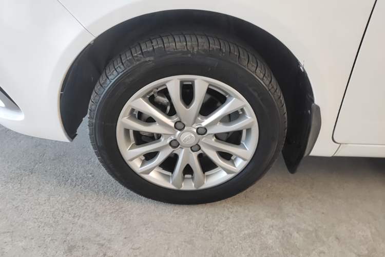 Used Geely Auto Vision 2019 Upgraded Model 1.5L CVT Luxury Version China VI Standard Left Front Wheel Hub
