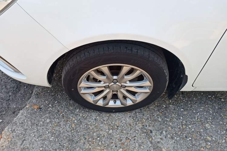 Used Geely Auto Vision 2019 Upgraded Model 1.5L CVT Luxury Version China VI Standard Left Front Wheel Hub