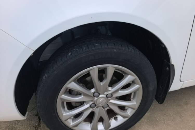 Used Geely Auto Vision 2019 Upgraded Model 1.5L Manual Luxury Version China VI Standard Left Front Wheel Hub