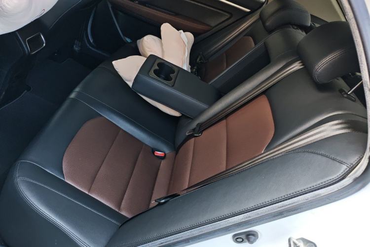 Used Geely Auto Vision 2019 Upgraded Model 1.5L CVT Luxury Version China VI Standard Left Rear Seat