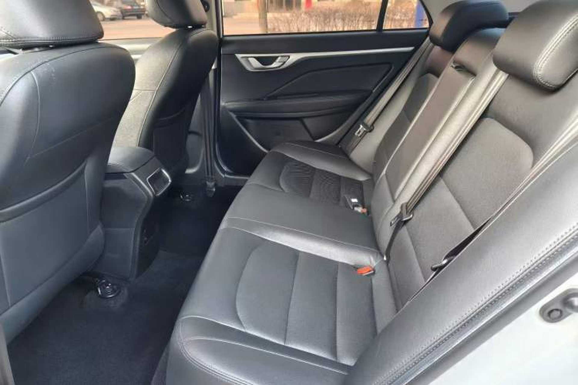 Used Geely Auto Vision 2019 Upgraded Model 1.5L Manual Luxury Version China VI Standard Left Rear Seat