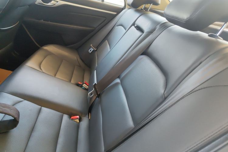 Used Geely Auto Vision 2019 Upgraded Model 1.5L Manual Luxury Version China VI Standard Left Rear Seat