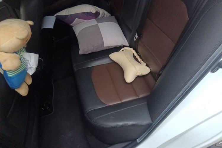 Used Geely Auto Vision 2019 Upgraded Model 1.5L CVT Luxury Version China VI Standard Left Rear Seat