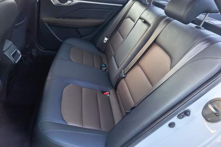 Used Geely Auto Vision 2019 Upgraded Model 1.5L CVT Luxury Version China VI Standard Left Rear Seat