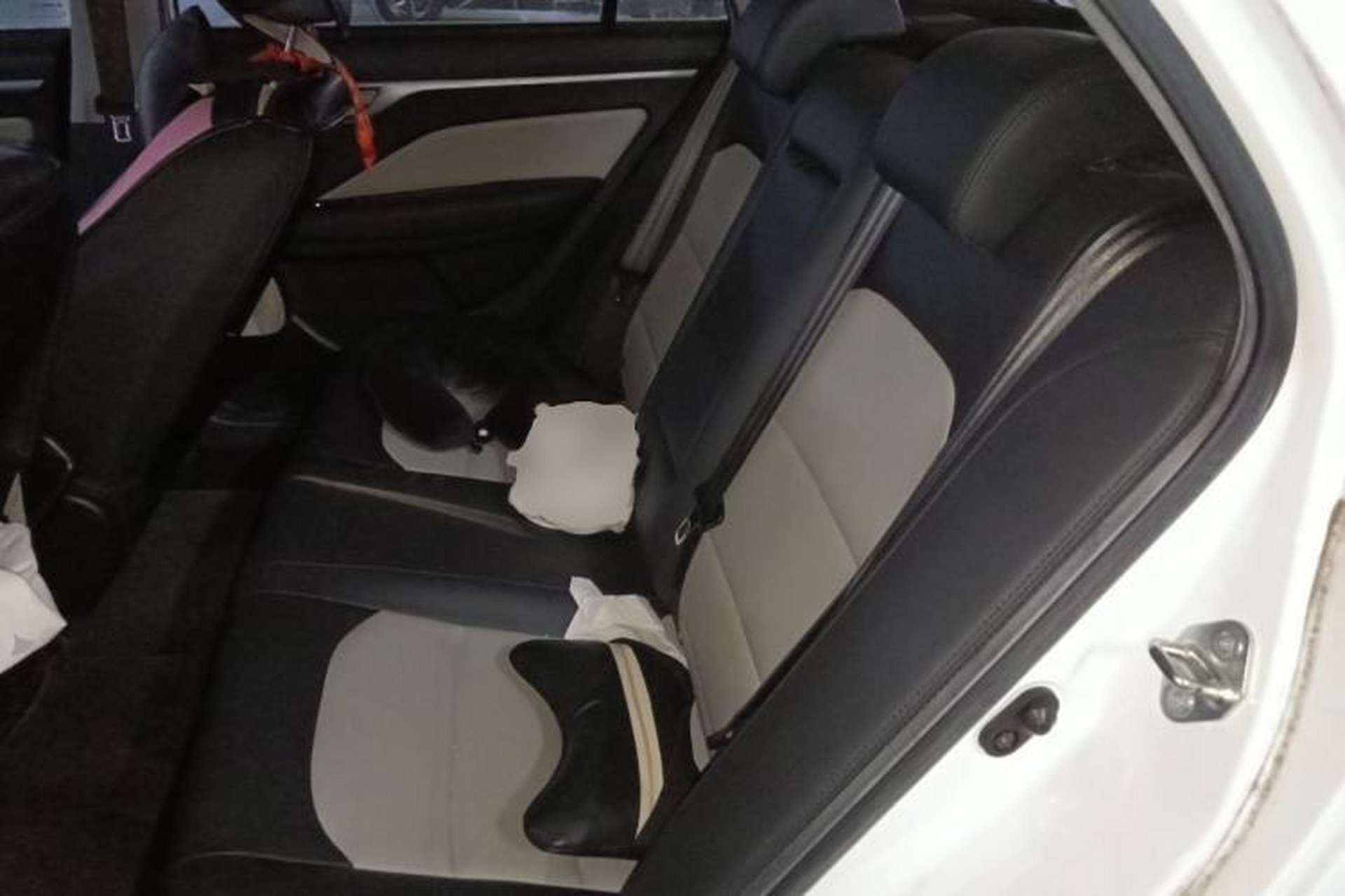Used Geely Auto Vision 2019 Upgraded Model 1.5L Automatic Luxury Version China V Standard Left Rear Seat