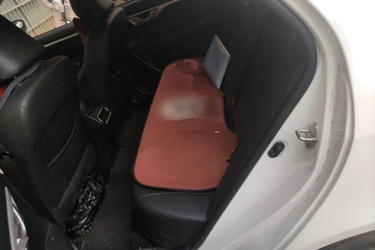 Used Geely Auto Vision 2019 Upgraded Model 1.5L Manual Luxury Version China VI Standard Left Rear Seat