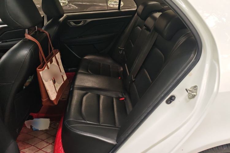 Used Geely Auto Vision 2019 Upgraded Model 1.5L Manual Luxury Version China V Standard Left Rear Seat