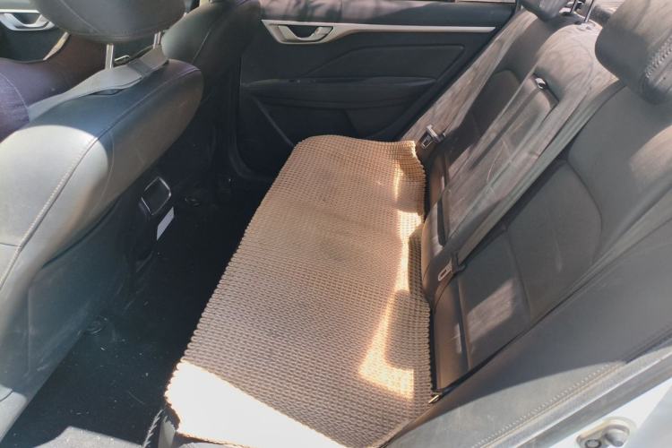 Used Geely Auto Vision 2019 Upgraded Model 1.5L Manual Luxury Version China V Standard Left Rear Seat