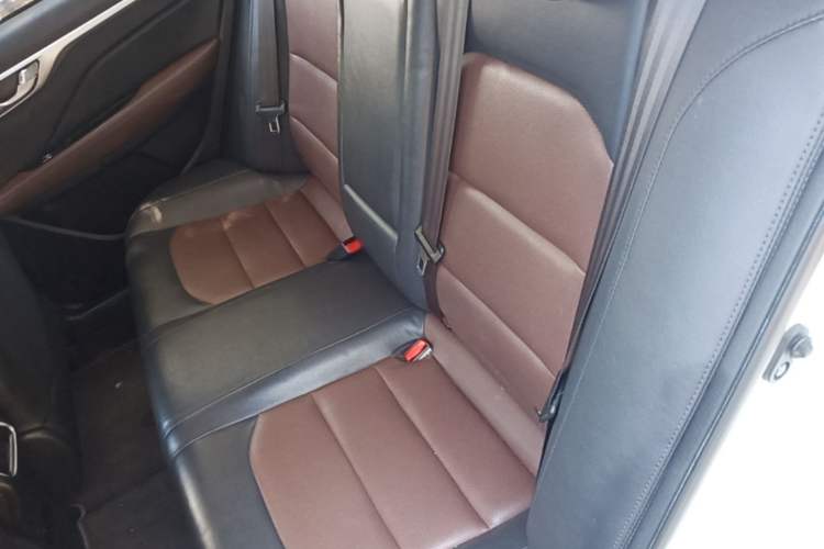 Used Geely Auto Vision 2019 Upgraded Model 1.5L CVT Luxury Version China VI Standard Left Rear Seat