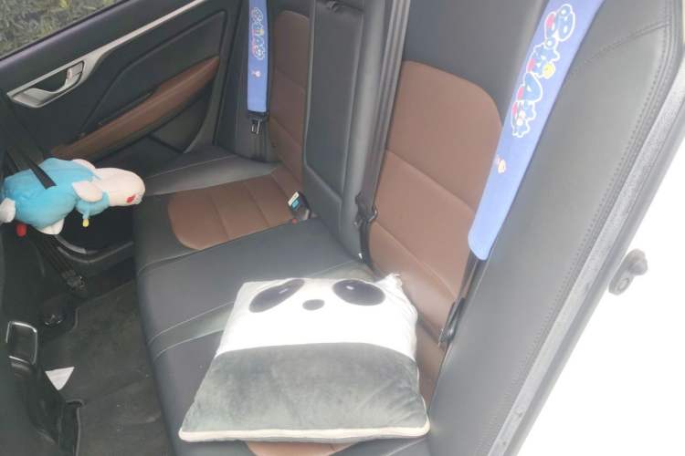 Used Geely Auto Vision 2019 Upgraded Model 1.5L CVT Luxury Version China VI Standard Left Rear Seat