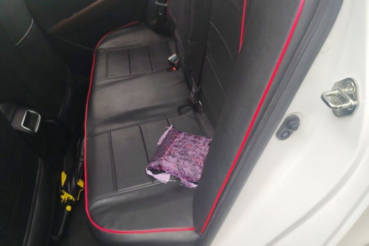 Used Geely Auto Vision 2019 Upgraded Model 1.5L CVT Luxury Version China VI Standard Left Rear Seat