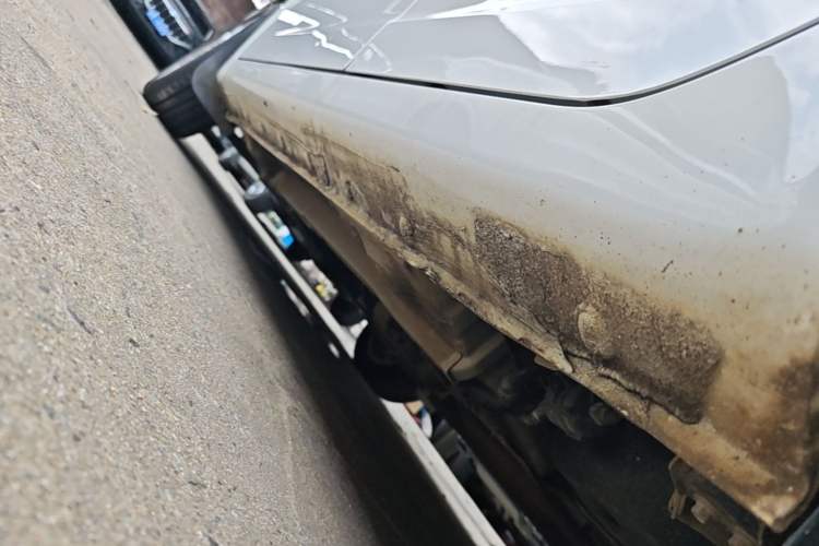 Used Geely Auto Vision 2019 Upgraded Model 1.5L CVT Luxury Version China VI Standard Left Side Sill