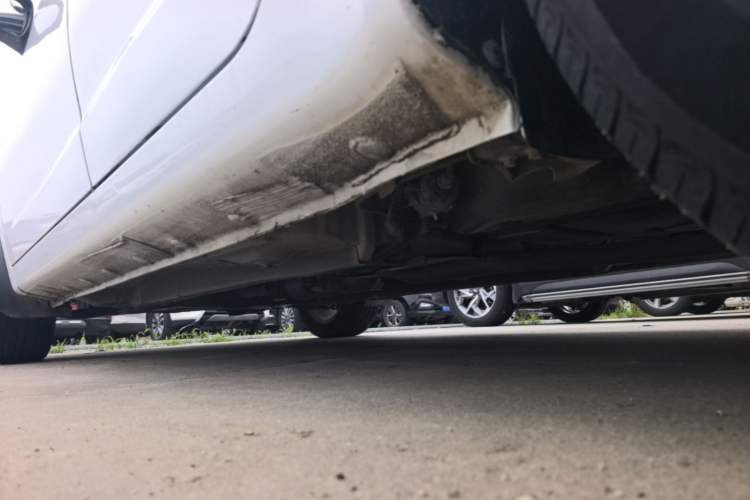 Used Geely Auto Vision 2019 Upgraded Model 1.5L Manual Luxury Version China VI Standard Left Side Sill