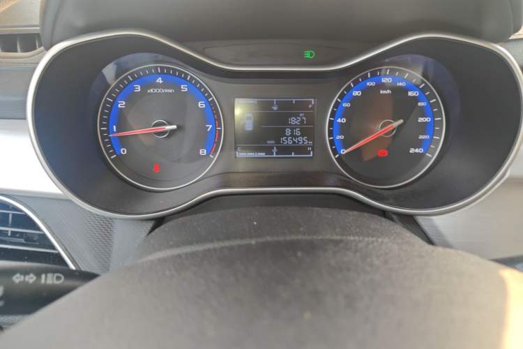 Used Geely Auto Vision 2019 Upgraded Model 1.5L Manual Luxury Version China VI Standard Odometer Close Up