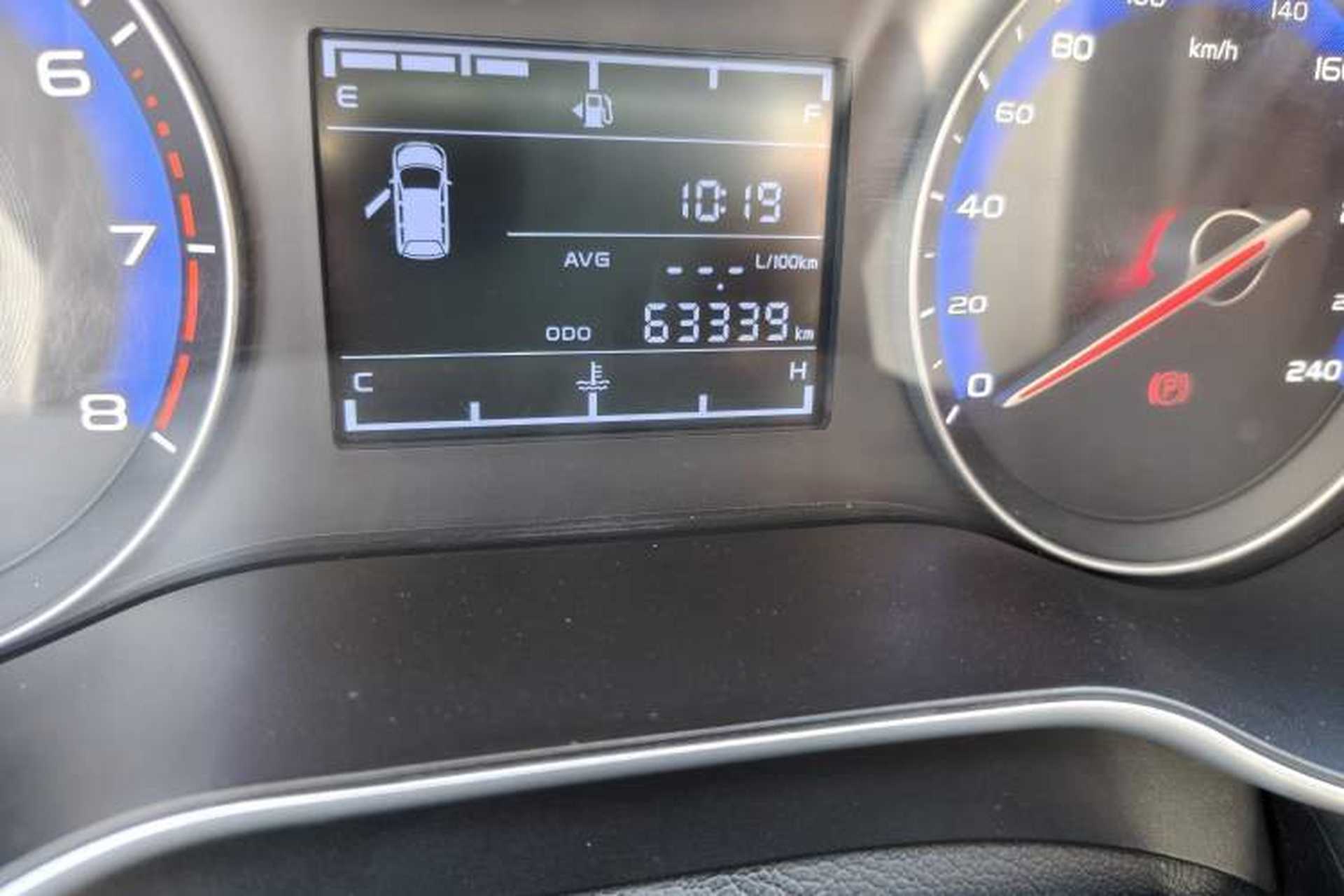 Used Geely Auto Vision 2019 Upgraded Model 1.5L Manual Luxury Version China VI Standard Odometer Close Up