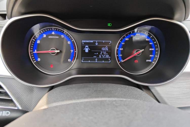 Used Geely Auto Vision 2019 Upgraded Model 1.5L Manual Luxury Version China VI Standard Odometer Close Up