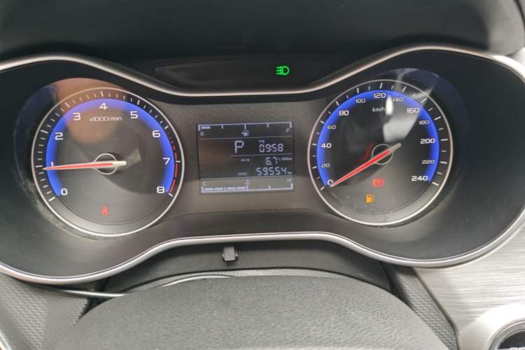 Used Geely Auto Vision 2019 Upgraded Model 1.5L CVT Luxury Version China VI Standard Odometer Close Up