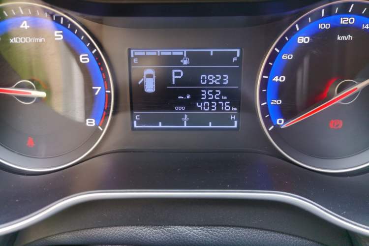 Used Geely Auto Vision 2019 Upgraded Model 1.5L CVT Luxury Version China VI Standard Odometer Close Up