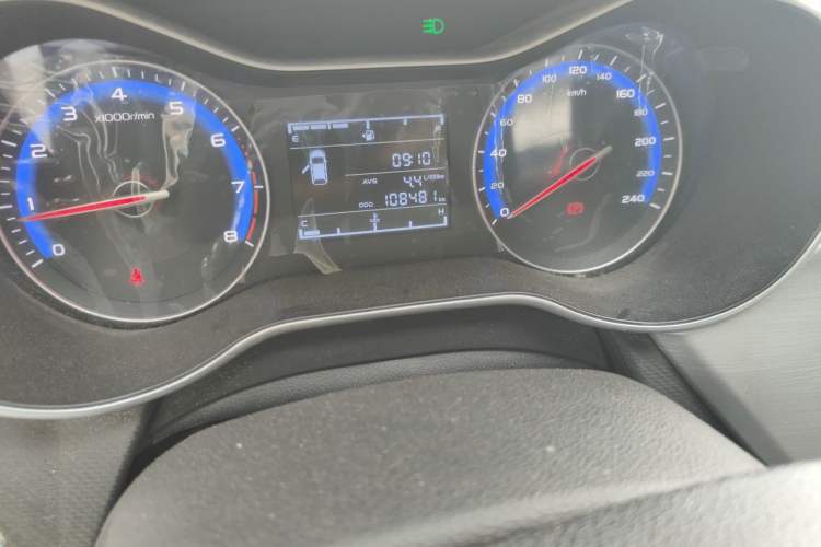 Used Geely Auto Vision 2019 Upgraded Model 1.5L Manual Luxury Version China VI Standard Odometer Close Up