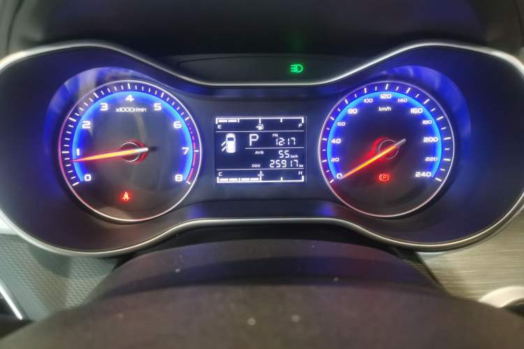 Used Geely Auto Vision 2019 Upgraded Model 1.5L CVT Luxury Version China VI Standard Odometer Close Up