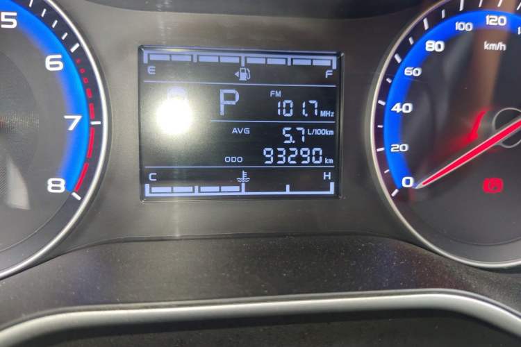 Used Geely Auto Vision 2019 Upgraded Model 1.5L CVT Luxury Version China VI Standard Odometer Close Up