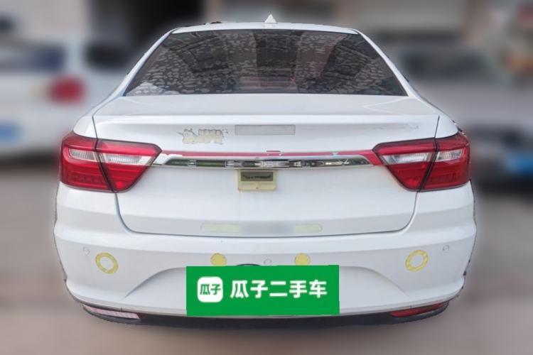 Used Geely Auto Vision 2019 Upgraded Model 1.5L Manual Luxury Version China V Standard Rear