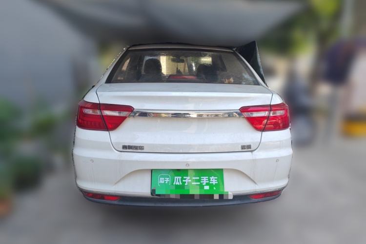Used Geely Auto Vision 2019 Upgraded Model 1.5L Manual Luxury Version China VI Standard Rear