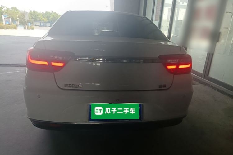 Used Geely Auto Vision 2019 Upgraded Model 1.5L Manual Luxury Version China VI Standard Rear