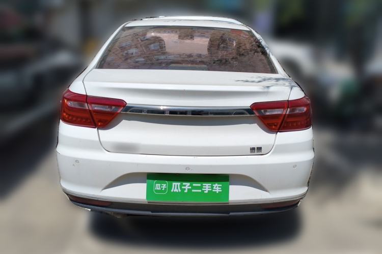 Used Geely Auto Vision 2019 Upgraded Model 1.5L Manual Luxury Version China V Standard Rear