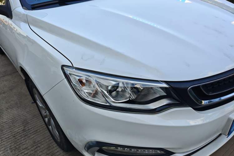 Used Geely Auto Vision 2019 Upgraded Model 1.5L CVT Luxury Version China VI Standard Right Front Headlight