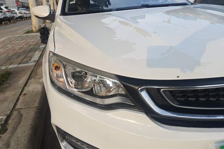 Used Geely Auto Vision 2019 Upgraded Model 1.5L Manual Luxury Version China VI Standard Right Front Headlight
