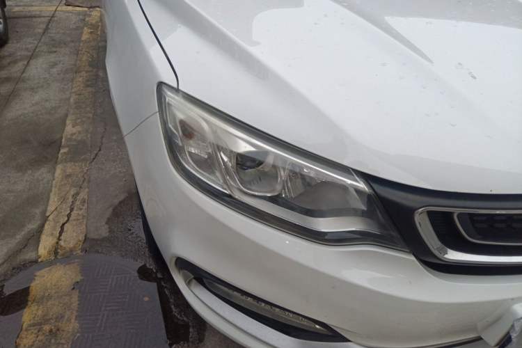 Used Geely Auto Vision 2019 Upgraded Model 1.5L CVT Luxury Version China VI Standard Right Front Headlight