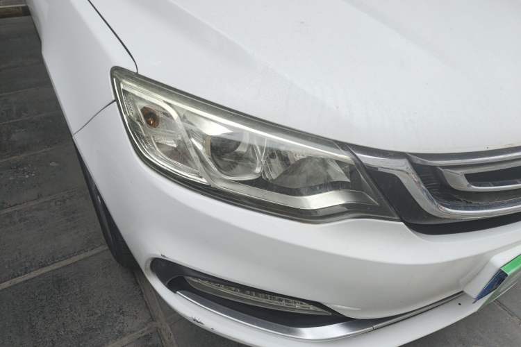 Used Geely Auto Vision 2019 Upgraded Model 1.5L CVT Luxury Version China VI Standard Right Front Headlight