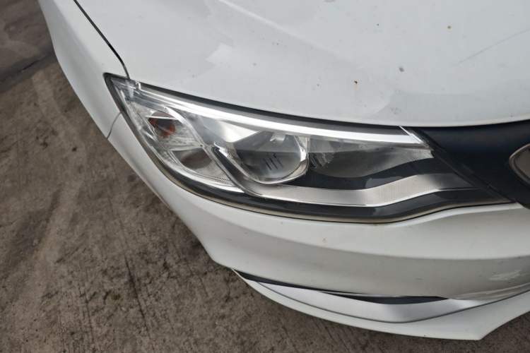 Used Geely Auto Vision 2019 Upgraded Model 1.5L CVT Prestige Version China VI Standard Right Front Headlight