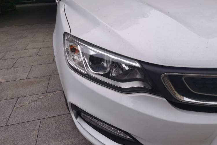 Used Geely Auto Vision 2019 Upgraded Model 1.5L CVT Luxury Version China VI Standard Right Front Headlight