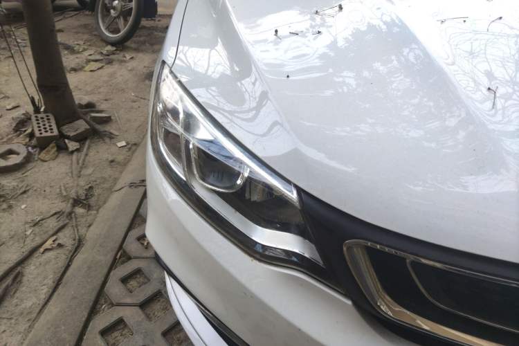 Used Geely Auto Vision 2019 Upgraded Model 1.5L Manual Luxury Version China VI Standard Right Front Headlight