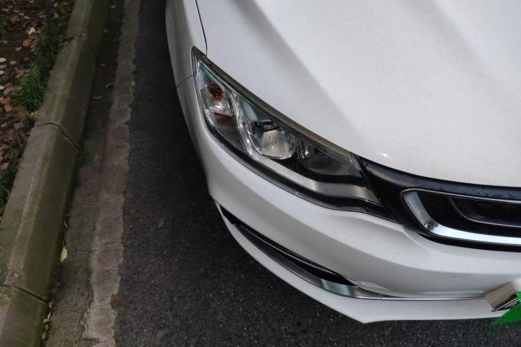 Used Geely Auto Vision 2019 Upgraded Model 1.5L CVT Prestige Version China VI Standard Right Front Headlight