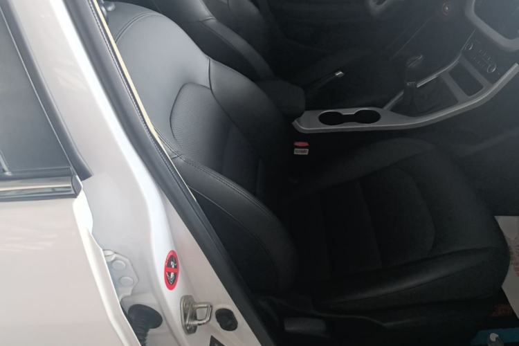 Used Geely Auto Vision 2019 Upgraded Model 1.5L Manual Luxury Version China VI Standard Right Front Seat