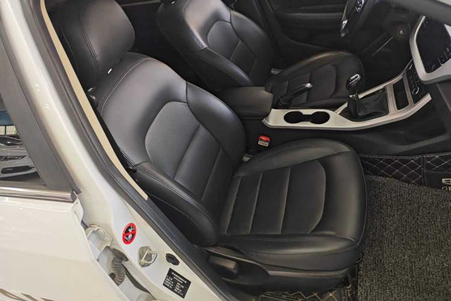 Used Geely Auto Vision 2019 Upgraded Model 1.5L Manual Luxury Version China VI Standard Right Front Seat