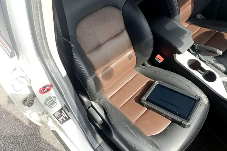 Used Geely Auto Vision 2019 Upgraded Model 1.5L CVT Prestige Version China VI Standard Right Front Seat