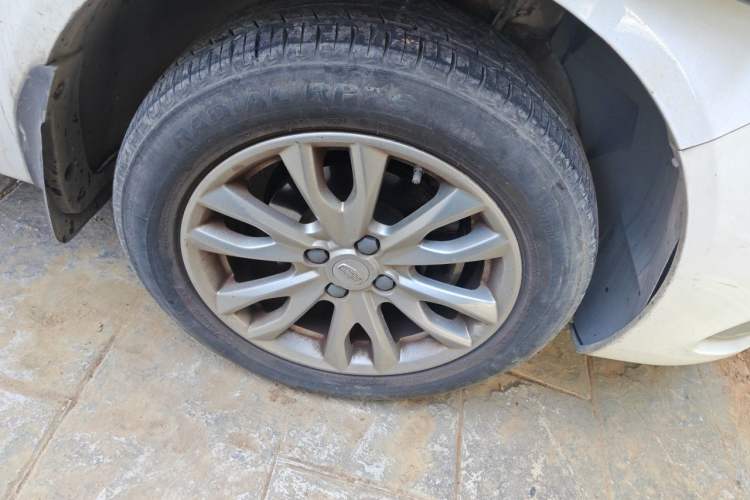 Used Geely Auto Vision 2019 Upgraded Model 1.5L Manual Luxury Version China VI Standard Right Front Wheel Hub