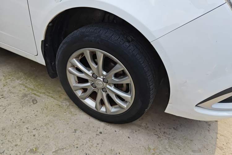 Used Geely Auto Vision 2019 Upgraded Model 1.5L Manual Luxury Version China VI Standard Right Front Wheel Hub