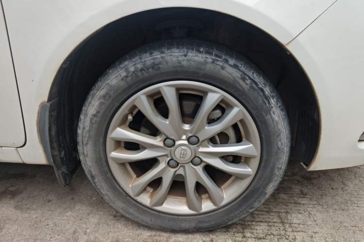 Used Geely Auto Vision 2019 Upgraded Model 1.5L CVT Prestige Version China VI Standard Right Front Wheel Hub