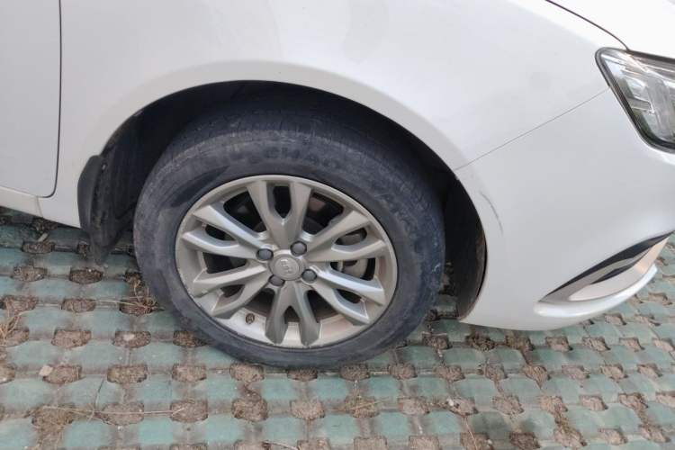 Used Geely Auto Vision 2019 Upgraded Model 1.5L CVT Luxury Version China VI Standard Right Front Wheel Hub