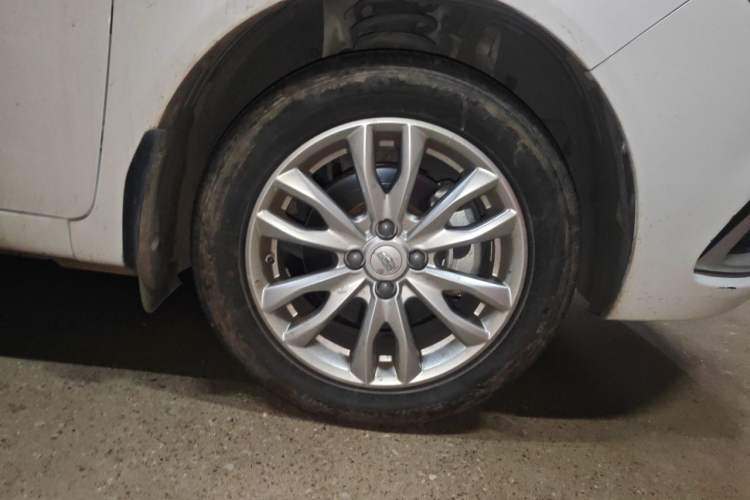Used Geely Auto Vision 2019 Upgraded Model 1.5L CVT Luxury Version China VI Standard Right Front Wheel Hub